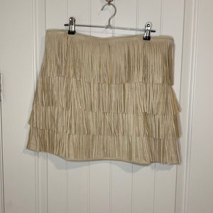 VICI fringe mini skirt. Shade feel. NWT never worn